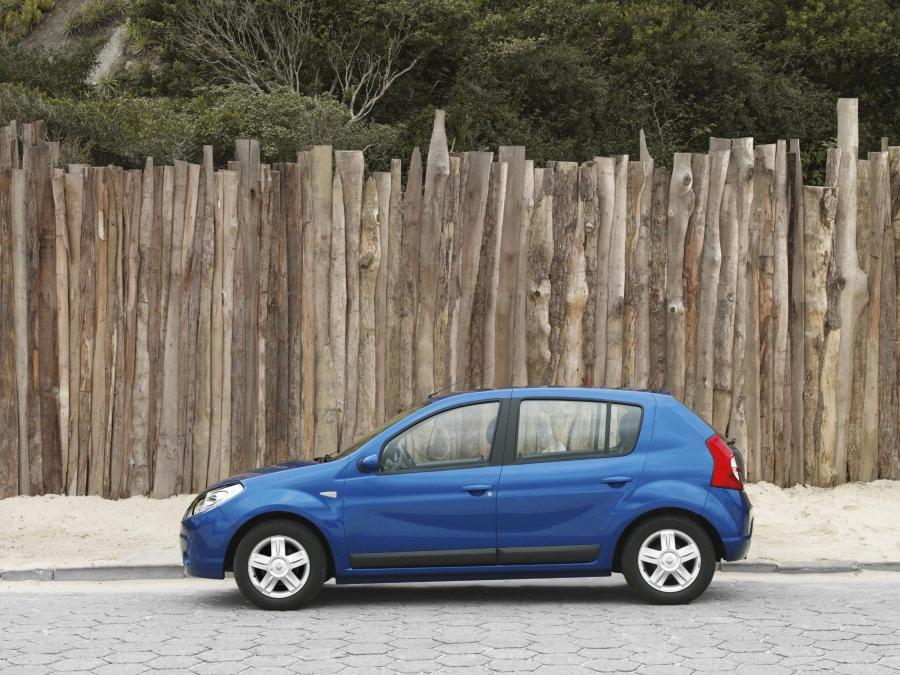  Renault Sandero 2007 года  (фото 25 из 29)